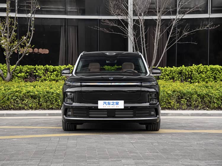 零跑D19后面